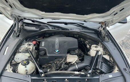 BMW 5 серия, 2014 год, 1 870 000 рублей, 5 фотография