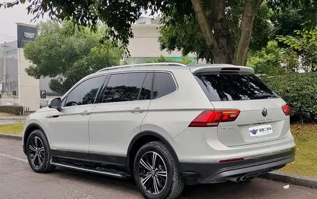 Volkswagen Tiguan II, 2021 год, 1 470 004 рублей, 4 фотография