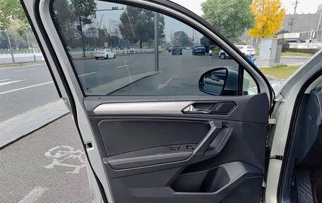 Volkswagen Tiguan II, 2021 год, 1 470 004 рублей, 6 фотография