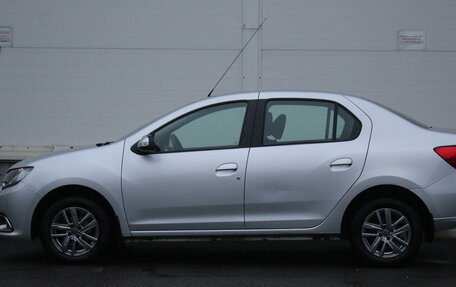 Renault Logan II, 2018 год, 800 000 рублей, 6 фотография