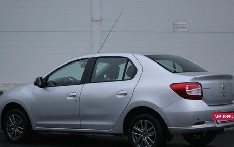 Renault Logan II, 2018 год, 800 000 рублей, 5 фотография