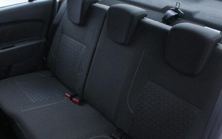 Renault Logan II, 2018 год, 800 000 рублей, 13 фотография