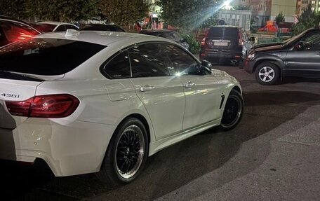 BMW 4 серия, 2017 год, 2 900 000 рублей, 2 фотография