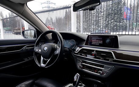 BMW 7 серия, 2016 год, 3 659 000 рублей, 9 фотография
