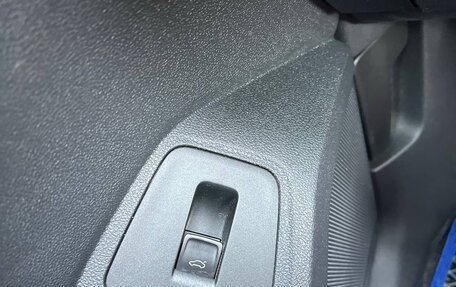 Volkswagen Tiguan II, 2018 год, 2 150 000 рублей, 16 фотография