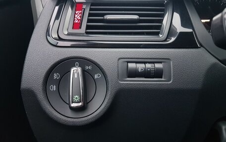 Skoda Rapid I, 2015 год, 1 095 000 рублей, 16 фотография