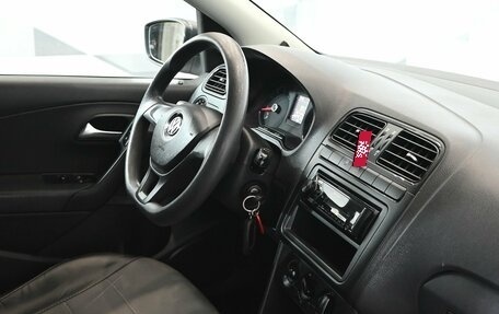 Volkswagen Polo VI (EU Market), 2018 год, 850 000 рублей, 14 фотография