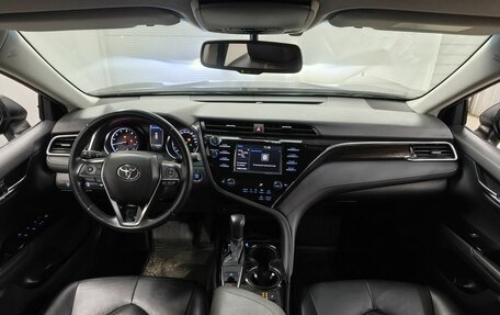 Toyota Camry, 2020 год, 2 550 000 рублей, 11 фотография