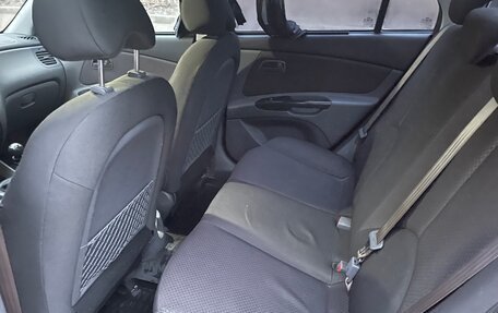 KIA Rio II, 2010 год, 345 000 рублей, 18 фотография