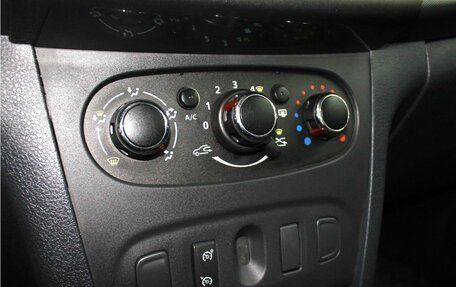 Renault Sandero II рестайлинг, 2019 год, 1 129 000 рублей, 16 фотография