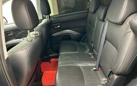 Mitsubishi Outlander III рестайлинг 3, 2008 год, 959 900 рублей, 10 фотография