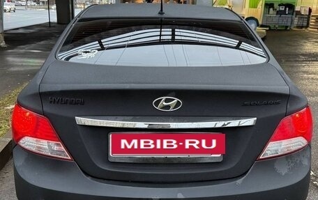 Hyundai Solaris II рестайлинг, 2011 год, 700 000 рублей, 6 фотография