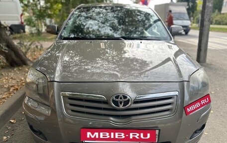 Toyota Avensis III рестайлинг, 2007 год, 750 000 рублей, 5 фотография