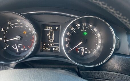 Skoda Superb III рестайлинг, 2012 год, 1 180 000 рублей, 3 фотография