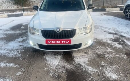 Skoda Superb III рестайлинг, 2012 год, 1 180 000 рублей, 9 фотография