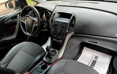 Opel Astra J, 2011 год, 545 000 рублей, 14 фотография