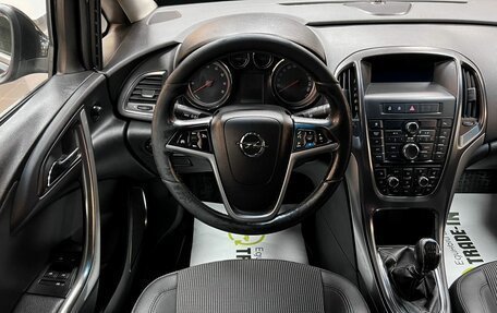 Opel Astra J, 2011 год, 545 000 рублей, 12 фотография