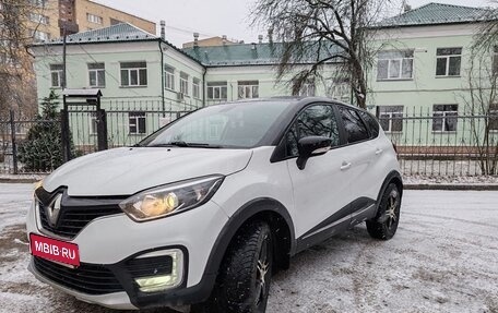 Renault Kaptur I рестайлинг, 2019 год, 1 380 000 рублей, 1 фотография