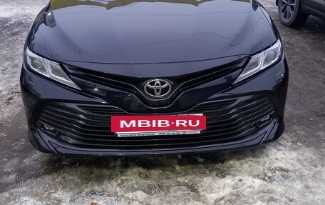 Toyota Camry, 2019 год, 3 500 000 рублей, 2 фотография