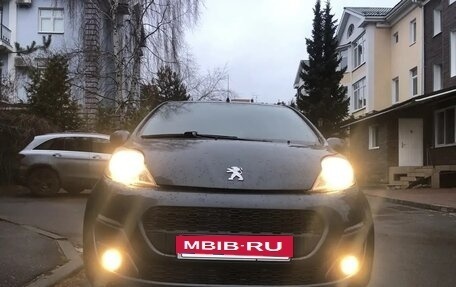 Peugeot 107 I рестайлинг, 2012 год, 695 000 рублей, 2 фотография