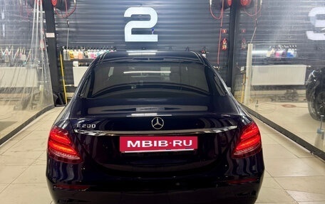 Mercedes-Benz E-Класс, 2019 год, 3 450 000 рублей, 17 фотография