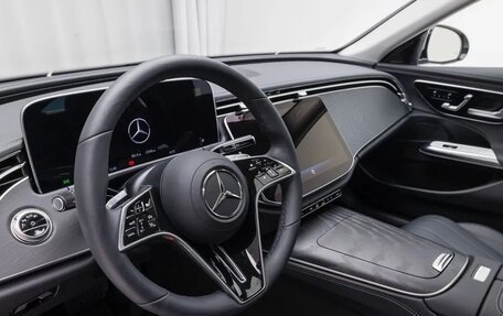 Mercedes-Benz E-Класс, 2025 год, 5 600 000 рублей, 14 фотография