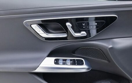 Mercedes-Benz E-Класс, 2025 год, 5 600 000 рублей, 11 фотография