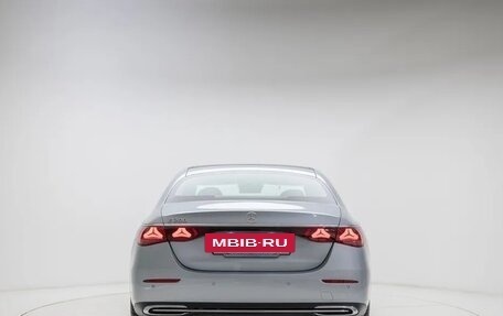 Mercedes-Benz E-Класс, 2025 год, 5 600 000 рублей, 4 фотография