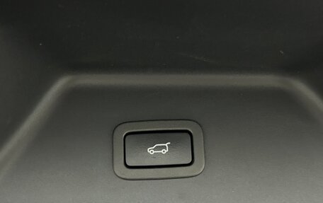 Land Rover Range Rover IV рестайлинг, 2019 год, 6 190 000 рублей, 27 фотография