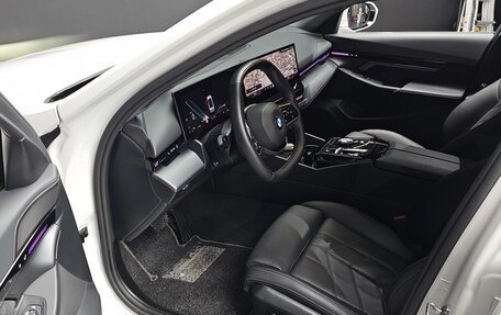 BMW 5 серия, 2024 год, 5 143 000 рублей, 5 фотография