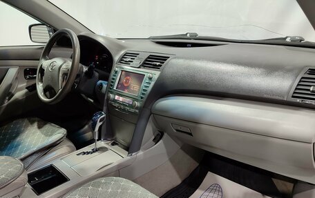 Toyota Camry, 2008 год, 850 000 рублей, 13 фотография