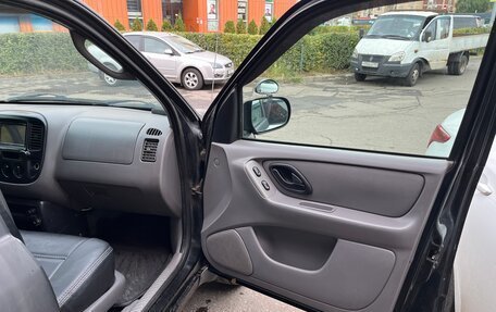 Ford Escape II, 2001 год, 340 000 рублей, 11 фотография