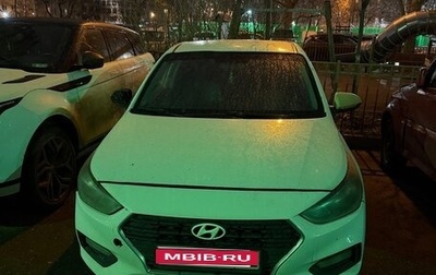 Hyundai Solaris II рестайлинг, 2018 год, 650 000 рублей, 1 фотография