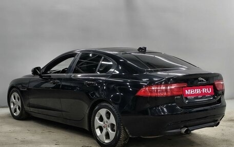 Jaguar XE I рестайлинг, 2018 год, 1 898 000 рублей, 7 фотография