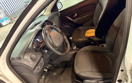 Renault Sandero II рестайлинг, 2014 год, 750 000 рублей, 9 фотография