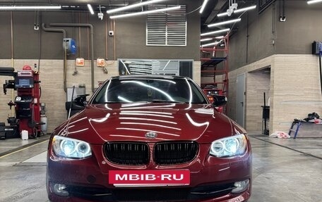 BMW 3 серия, 2011 год, 1 750 000 рублей, 2 фотография