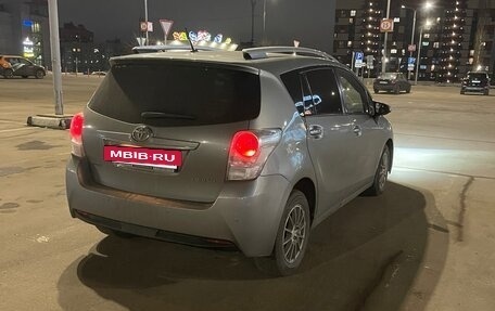 Toyota Verso I, 2013 год, 1 320 000 рублей, 2 фотография