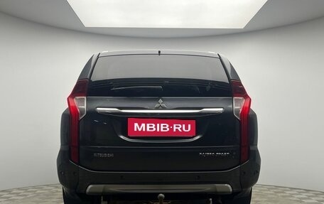 Mitsubishi Pajero Sport III рестайлинг, 2020 год, 3 350 000 рублей, 6 фотография