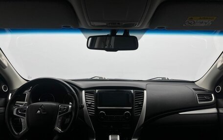 Mitsubishi Pajero Sport III рестайлинг, 2020 год, 3 350 000 рублей, 22 фотография