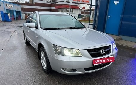 Hyundai Sonata VI, 2005 год, 650 000 рублей, 2 фотография