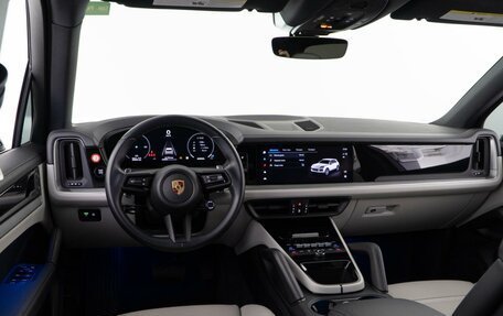 Porsche Cayenne III, 2023 год, 12 488 888 рублей, 8 фотография