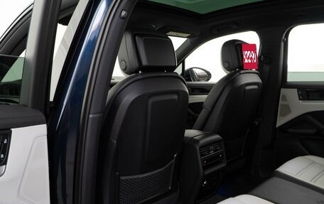 Porsche Cayenne III, 2023 год, 12 488 888 рублей, 13 фотография