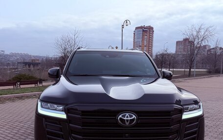 Toyota Land Cruiser, 2024 год, 13 750 000 рублей, 1 фотография