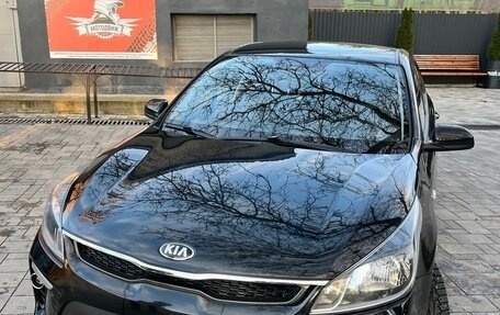 KIA Rio IV, 2019 год, 1 600 000 рублей, 2 фотография