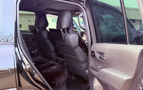 Toyota Land Cruiser, 2024 год, 13 750 000 рублей, 16 фотография