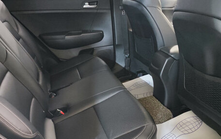 KIA Sportage IV рестайлинг, 2018 год, 1 750 000 рублей, 16 фотография