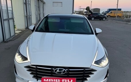 Hyundai Sonata VIII, 2020 год, 2 550 000 рублей, 1 фотография