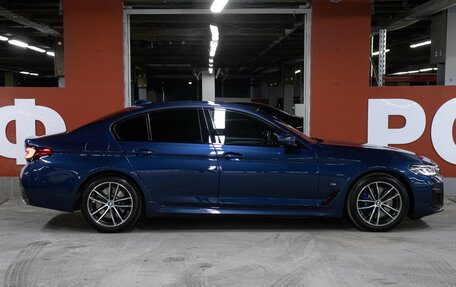 BMW 5 серия, 2021 год, 5 998 000 рублей, 4 фотография