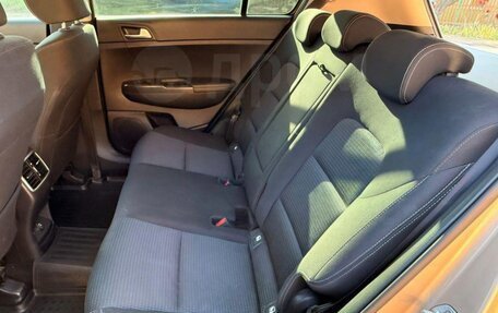 KIA Sportage IV рестайлинг, 2018 год, 2 300 000 рублей, 7 фотография