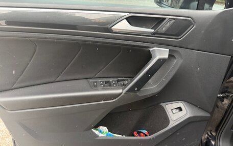 Volkswagen Tiguan II, 2018 год, 3 200 000 рублей, 5 фотография